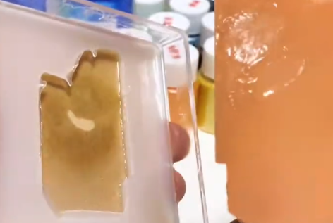 鉑金硅膠遇到光敏樹脂就發粘不干?2招高效解決中毒難題